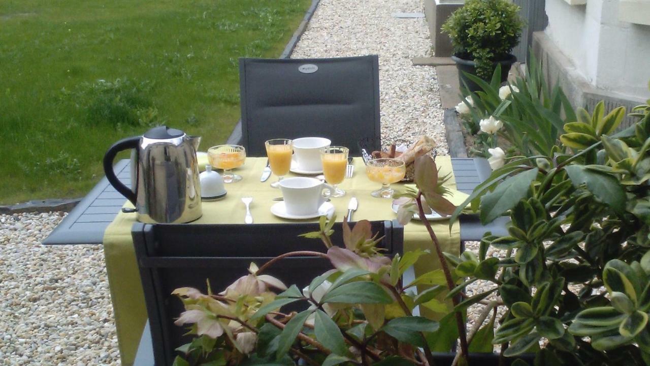 Bed and Breakfast La Petite Echauguette Jumelles  Exterior foto